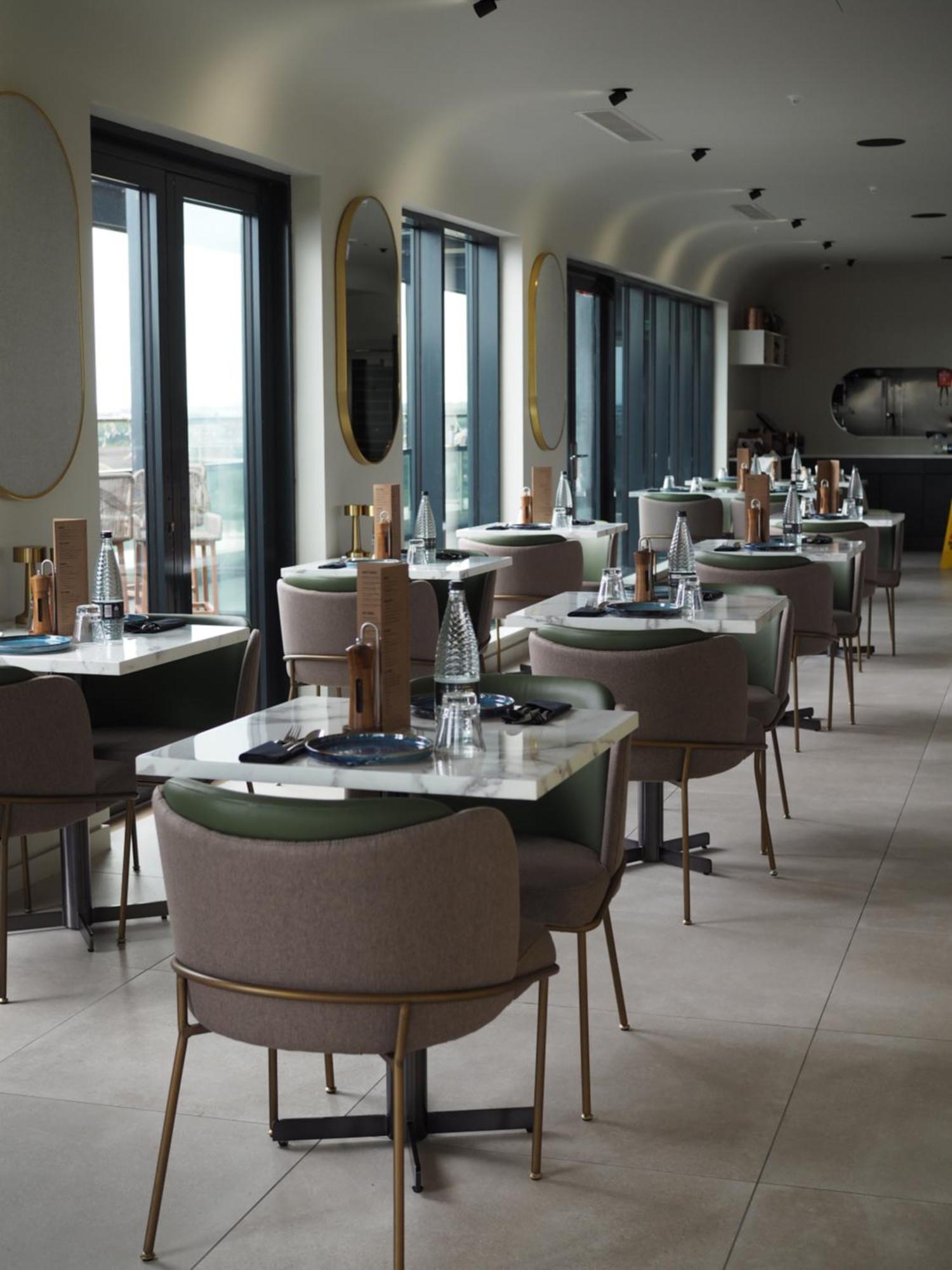 Courtyard By Marriott London Heathrow Airport Hotel Harlington  Luaran gambar