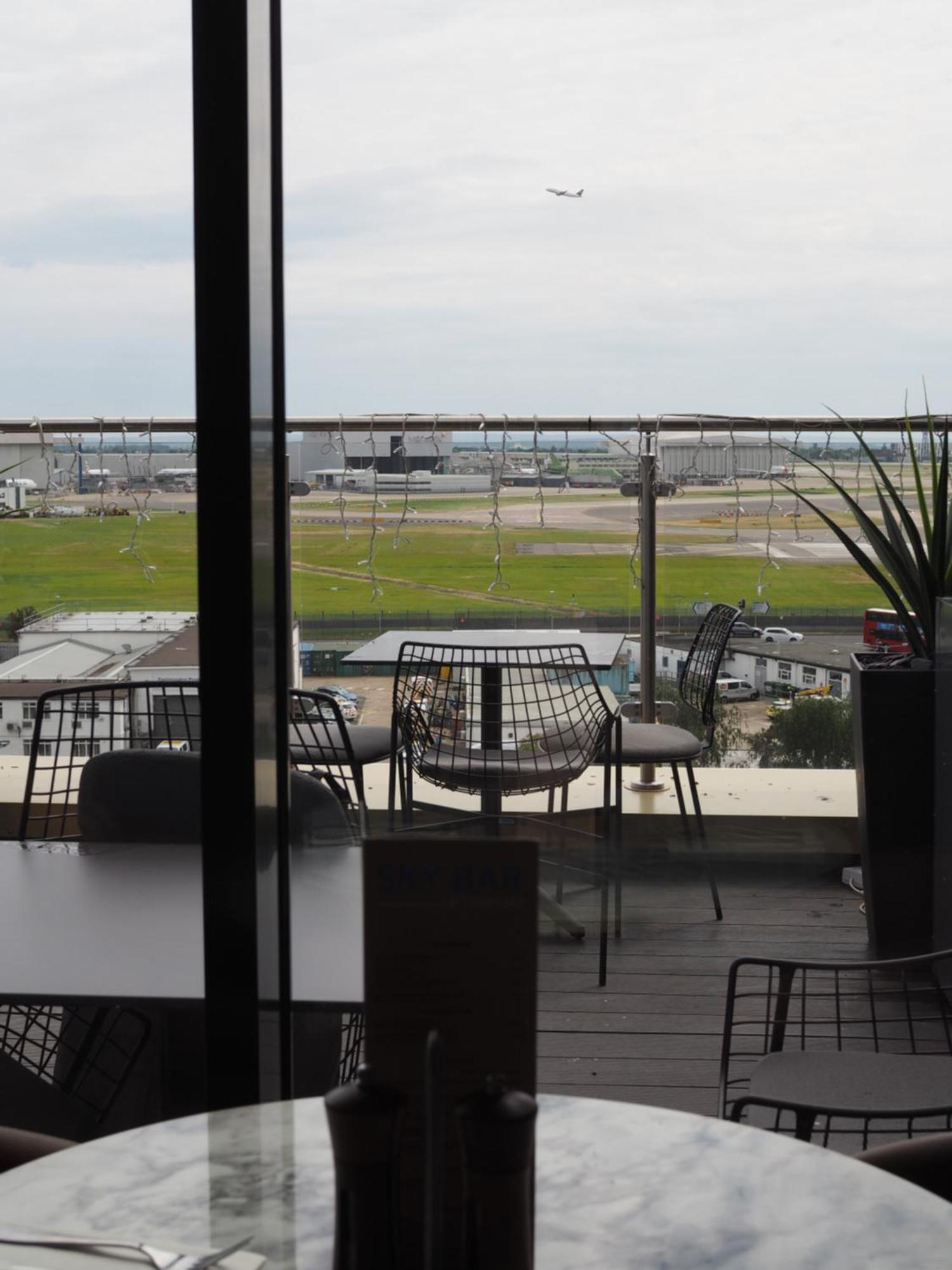 Courtyard By Marriott London Heathrow Airport Hotel Harlington  Luaran gambar