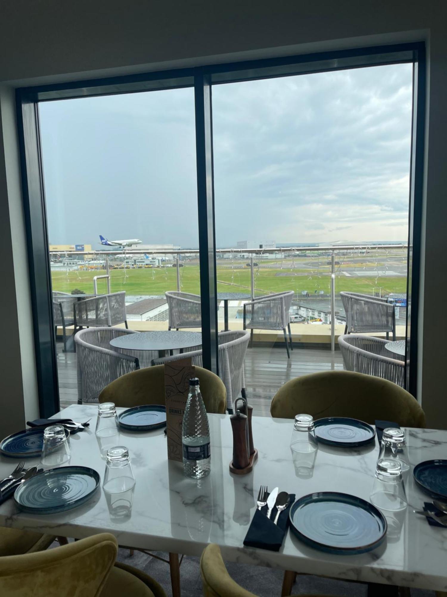 Courtyard By Marriott London Heathrow Airport Hotel Harlington  Luaran gambar