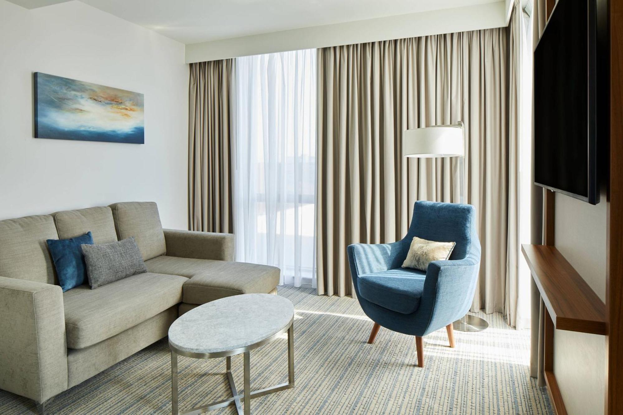 Courtyard By Marriott London Heathrow Airport Hotel Harlington  Luaran gambar