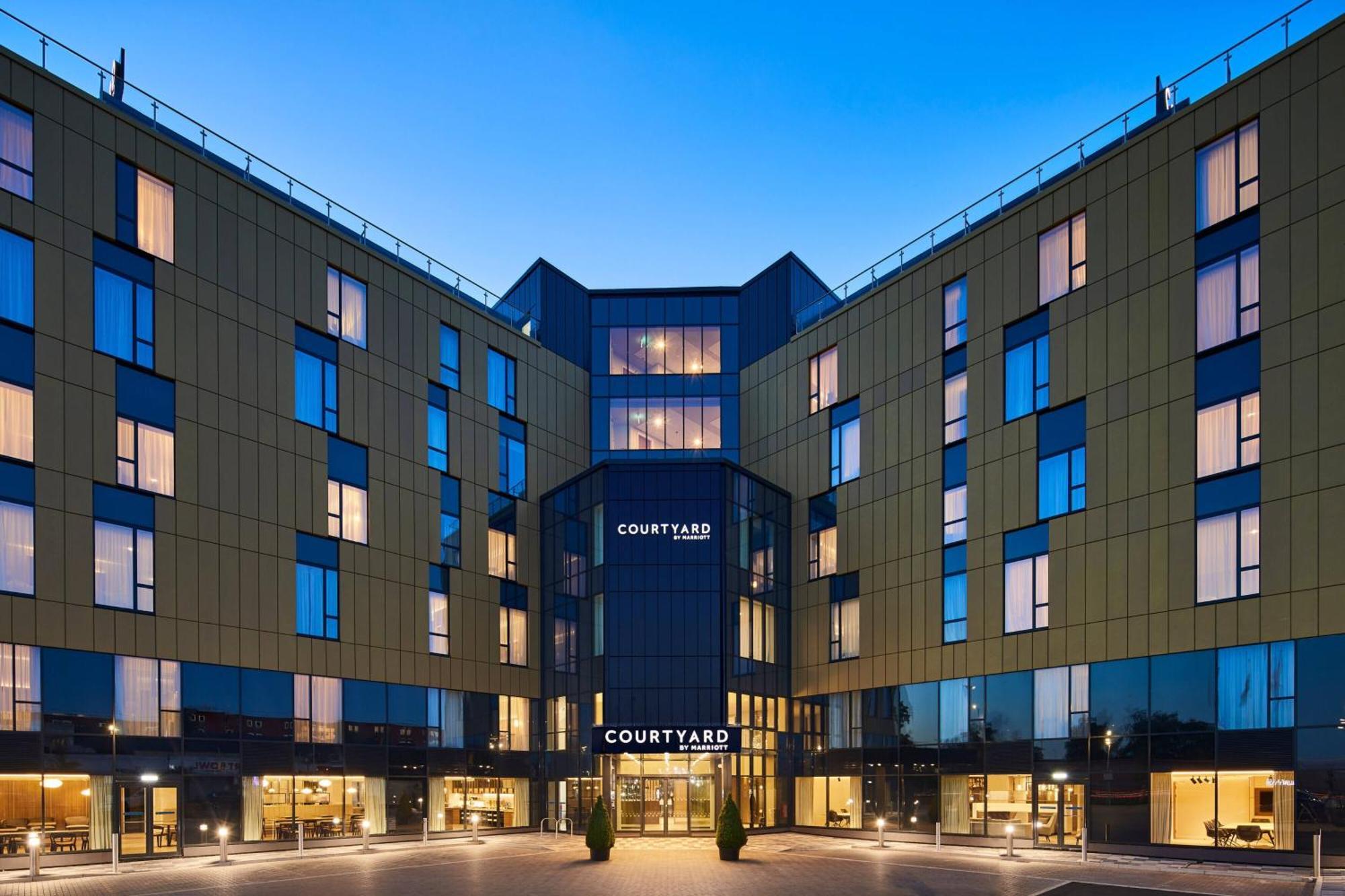 Courtyard By Marriott London Heathrow Airport Hotel Harlington  Luaran gambar